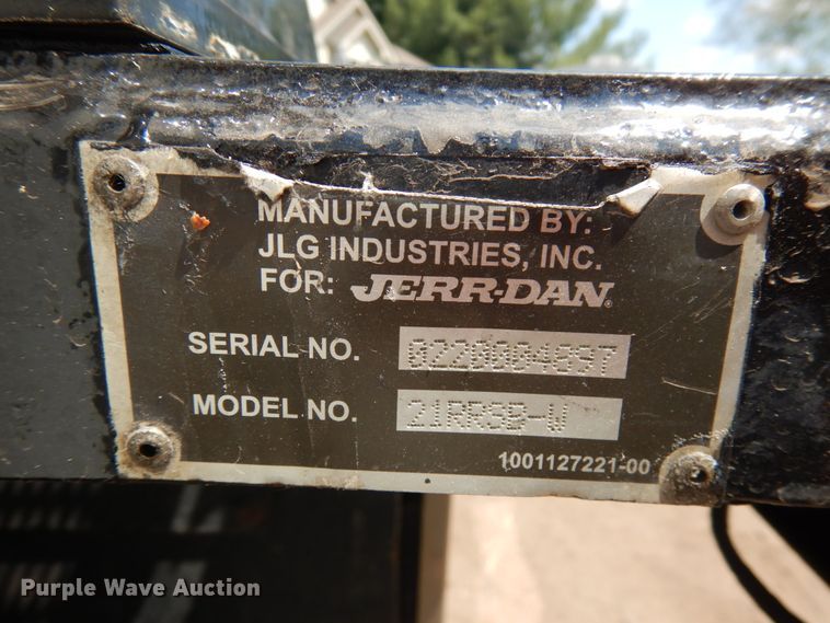 image for item IT9414 2014 Peterbilt 337  rollback truck