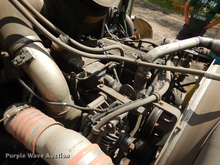 image for item IT9414 2014 Peterbilt 337  rollback truck