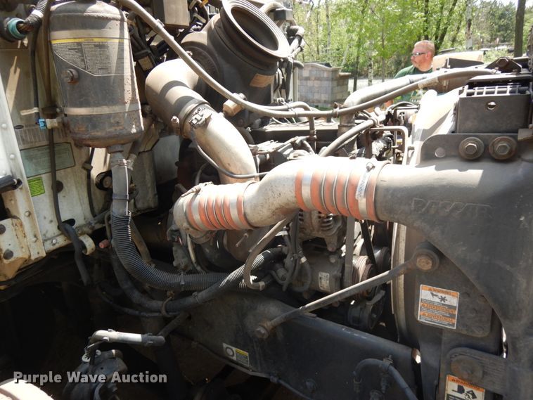 image for item IT9414 2014 Peterbilt 337  rollback truck