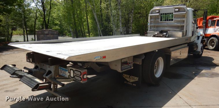 image for item IT9415 2007 International 4300  rollback truck