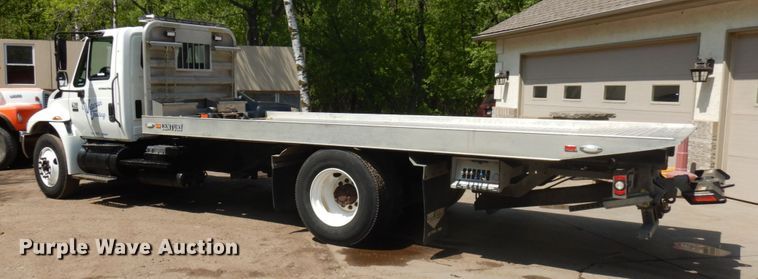 image for item IT9415 2007 International 4300  rollback truck