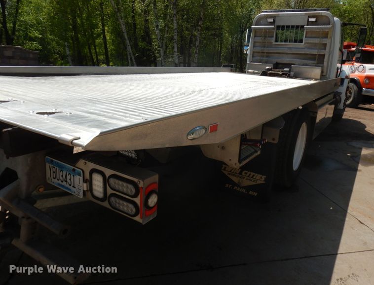 image for item IT9415 2007 International 4300  rollback truck