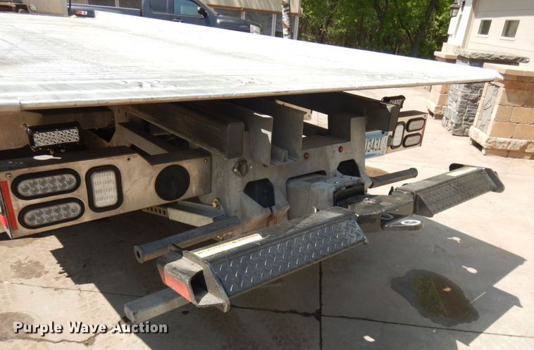 image for item IT9415 2007 International 4300  rollback truck