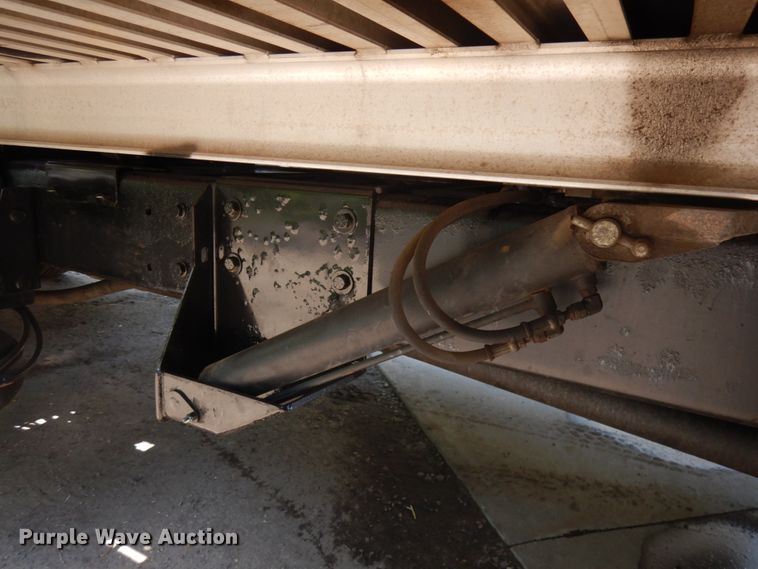 image for item IT9415 2007 International 4300  rollback truck