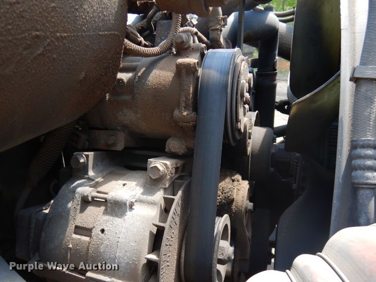 image for item IT9415 2007 International 4300  rollback truck