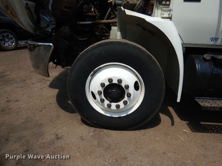 image for item IT9415 2007 International 4300  rollback truck