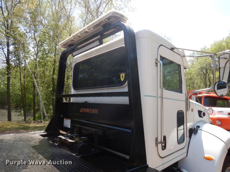 image for item IT9416 2014 Peterbilt 337  rollback truck