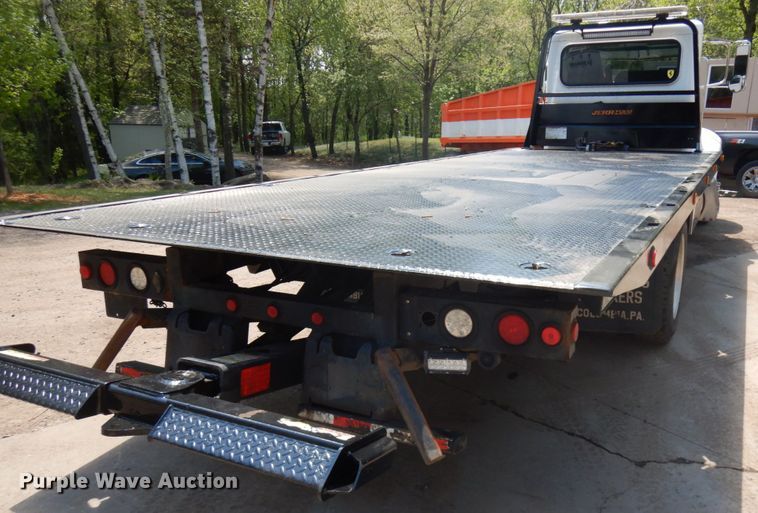 image for item IT9416 2014 Peterbilt 337  rollback truck