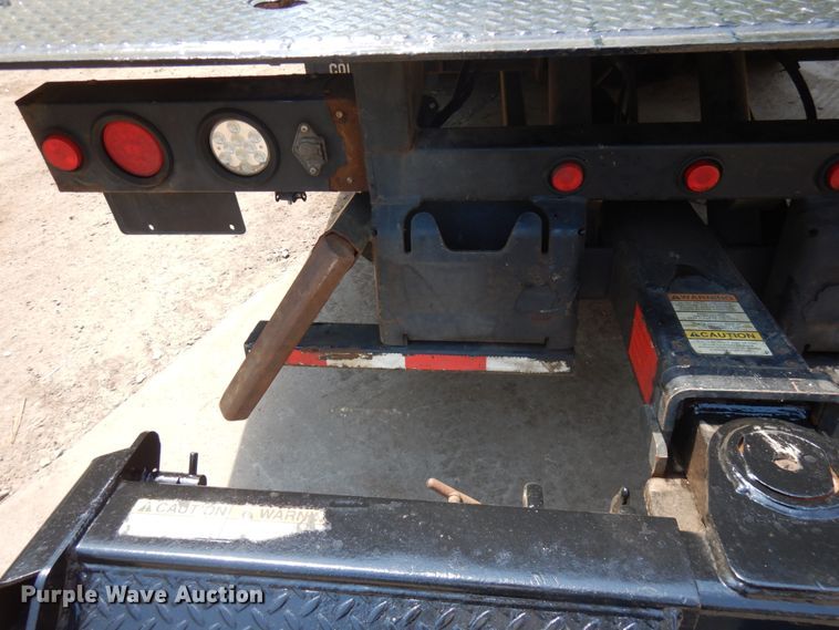 image for item IT9416 2014 Peterbilt 337  rollback truck