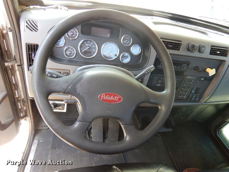 image for item IT9416 2014 Peterbilt 337  rollback truck