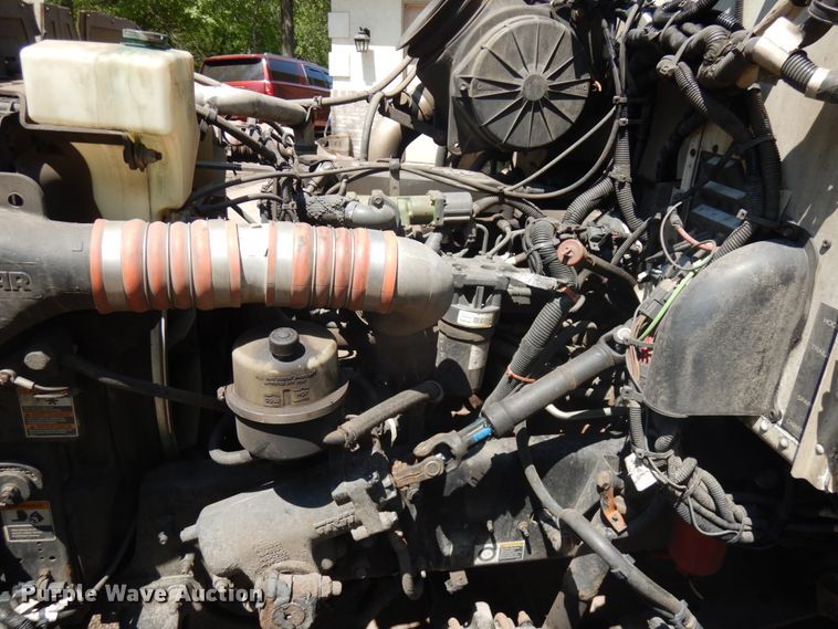 image for item IT9416 2014 Peterbilt 337  rollback truck