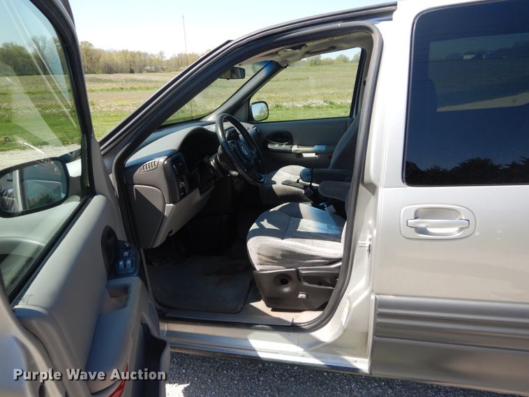 image for item IY9625 2005 Pontiac Montana  van