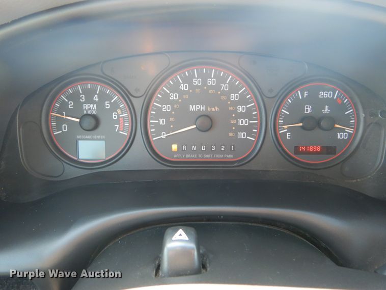 image for item IY9625 2005 Pontiac Montana  van