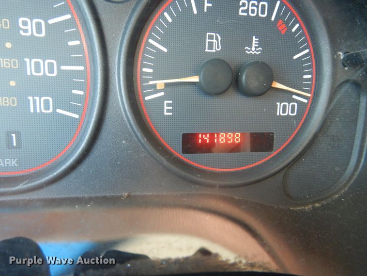 image for item IY9625 2005 Pontiac Montana  van