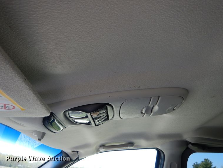 image for item IY9625 2005 Pontiac Montana  van