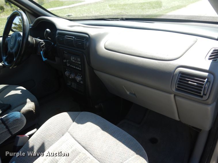 image for item IY9625 2005 Pontiac Montana  van