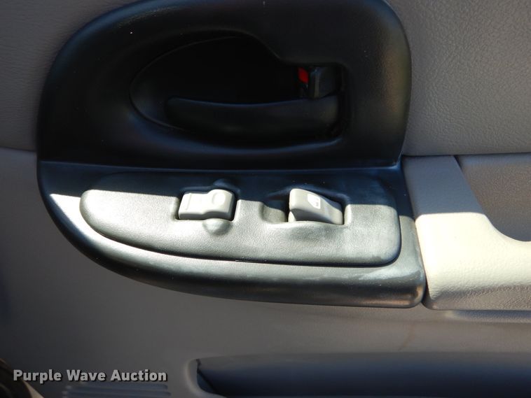 image for item IY9625 2005 Pontiac Montana  van