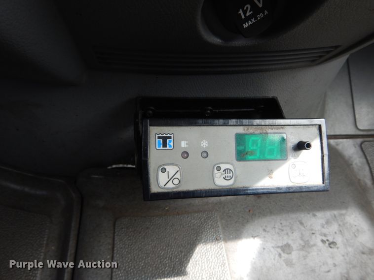 image for item IY9686 2011 Freightliner Sprinter  van