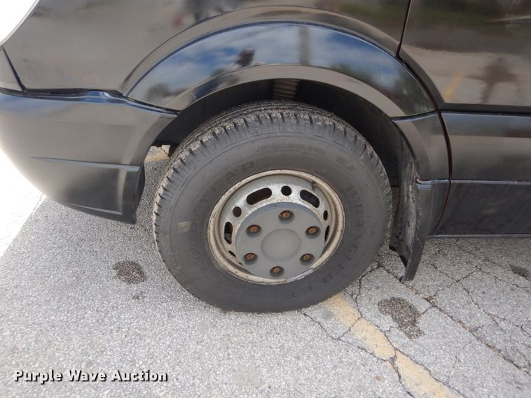 image for item IY9686 2011 Freightliner Sprinter  van