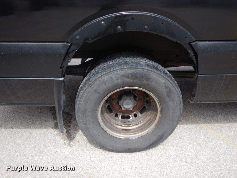 image for item IY9686 2011 Freightliner Sprinter  van