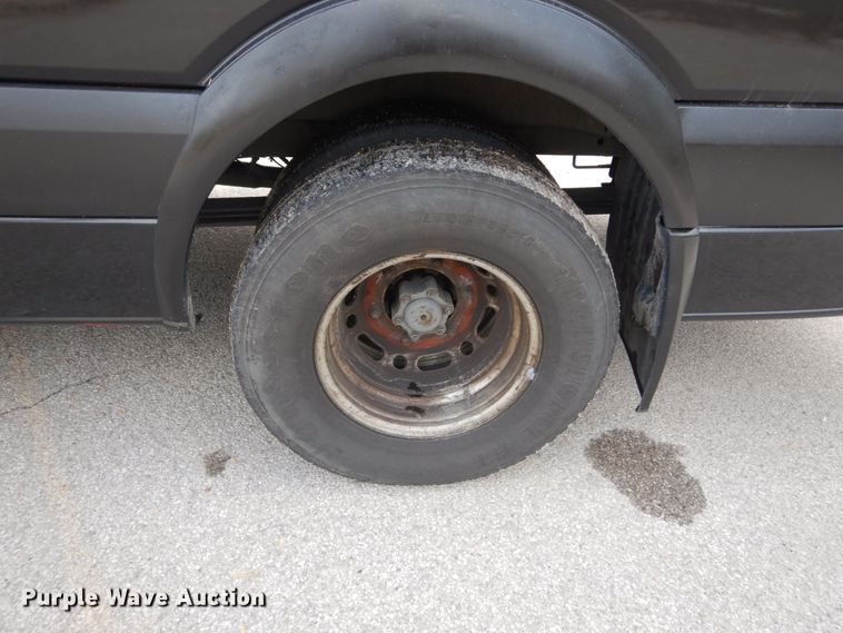 image for item IY9686 2011 Freightliner Sprinter  van