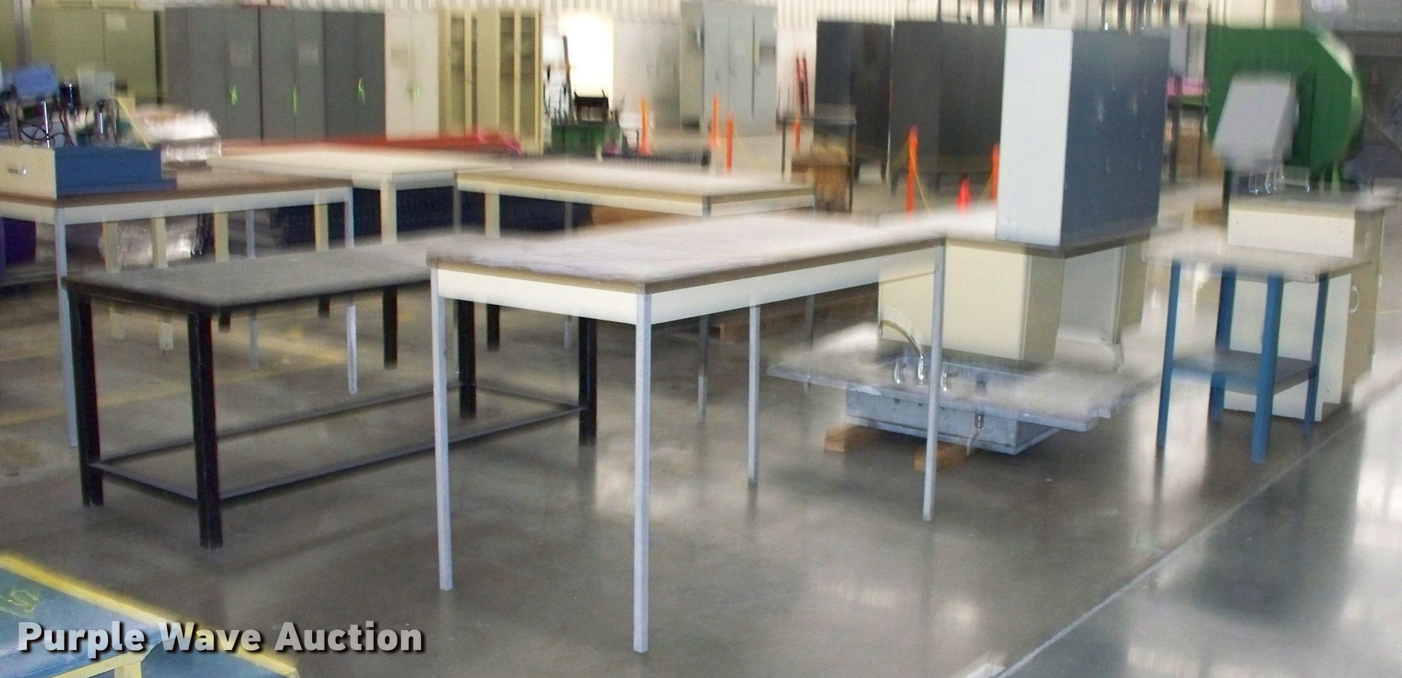 (10) pieces of furniture in Salina, KS Item GQ9575 sold Purple Wave