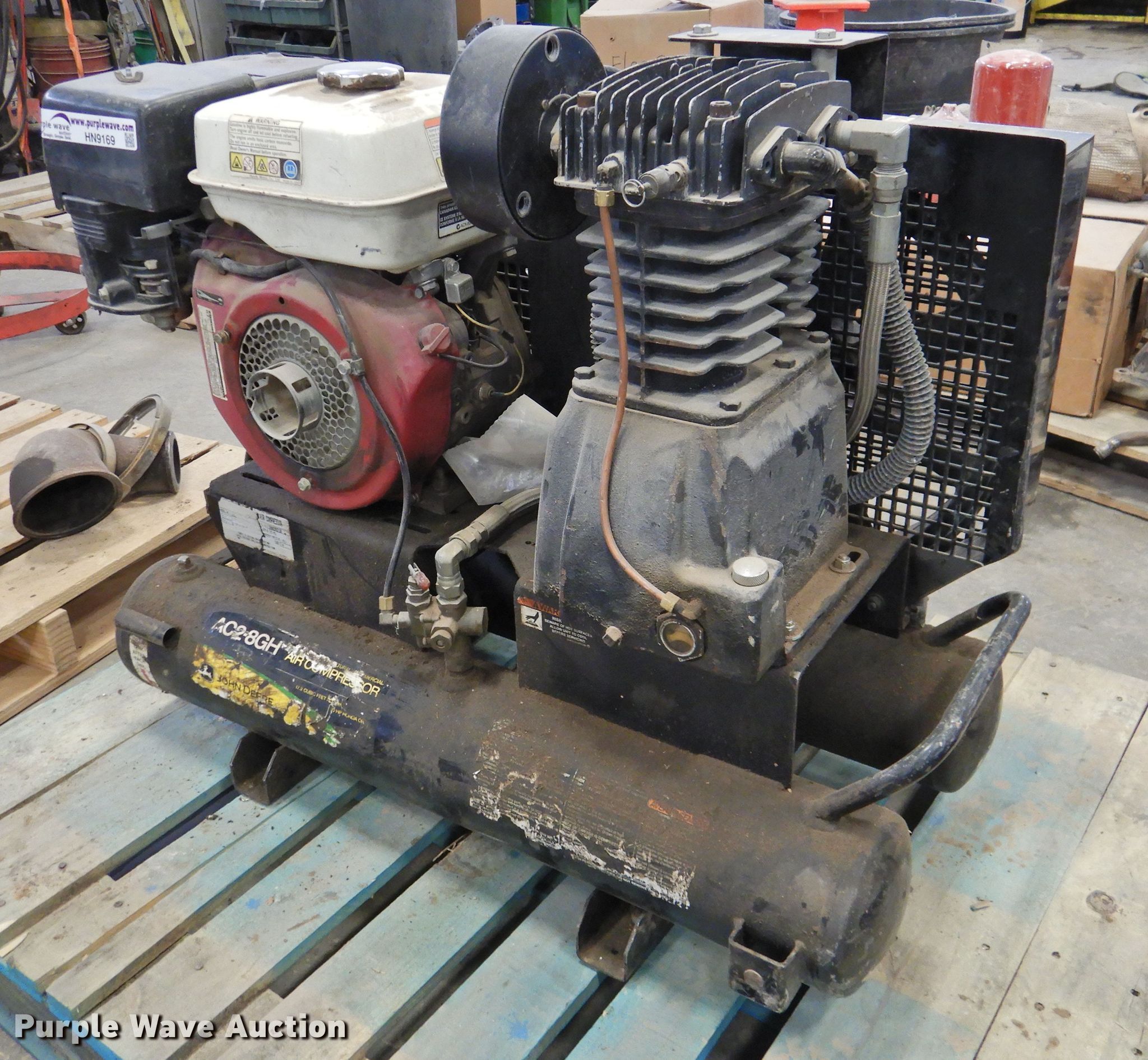 John Deere AC28GH air compressor in Amarillo , TX Item HN9169 sold