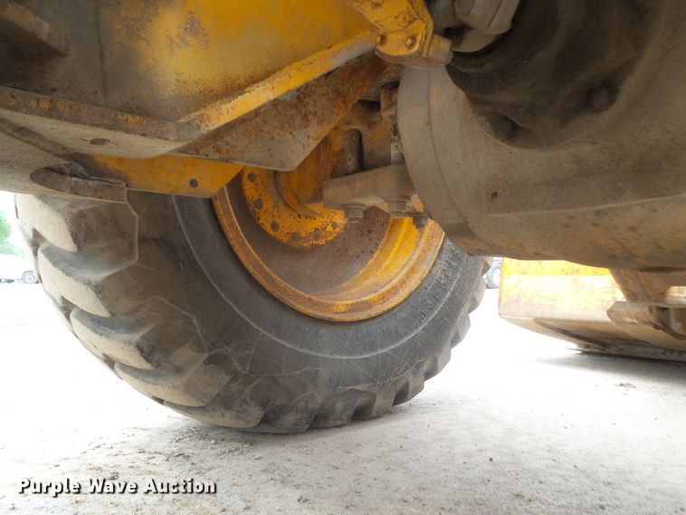 image for item DA7114 1978 John Deere 544-B  wheel loader