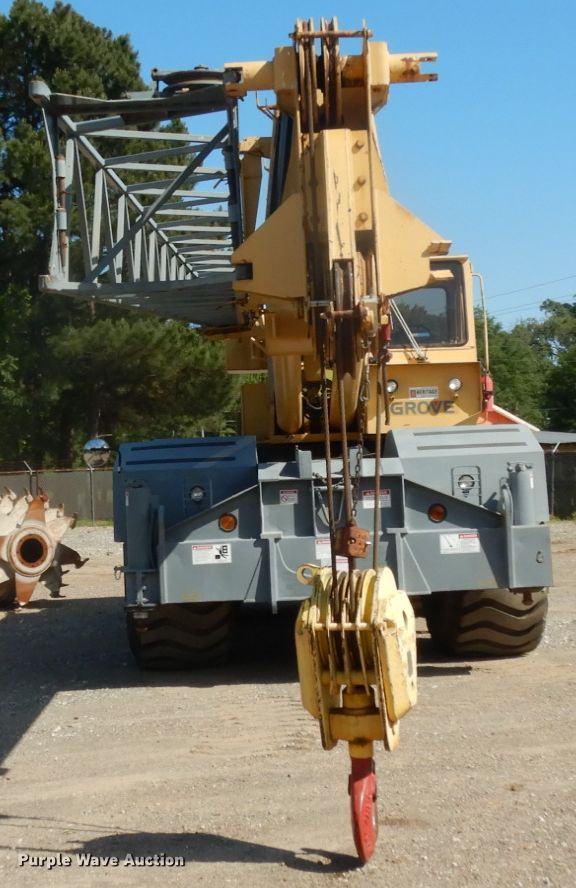 image for item DC2093 1974 Grove RT75S  crane
