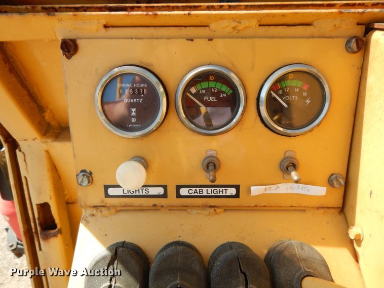 image for item DC2093 1974 Grove RT75S  crane