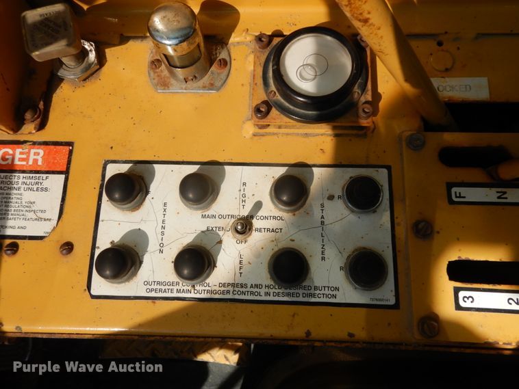 image for item DC2093 1974 Grove RT75S  crane