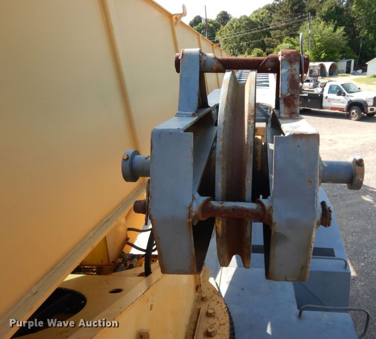 image for item DC2093 1974 Grove RT75S  crane