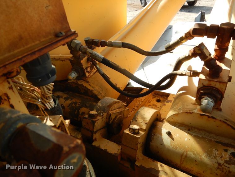 image for item DC2093 1974 Grove RT75S  crane