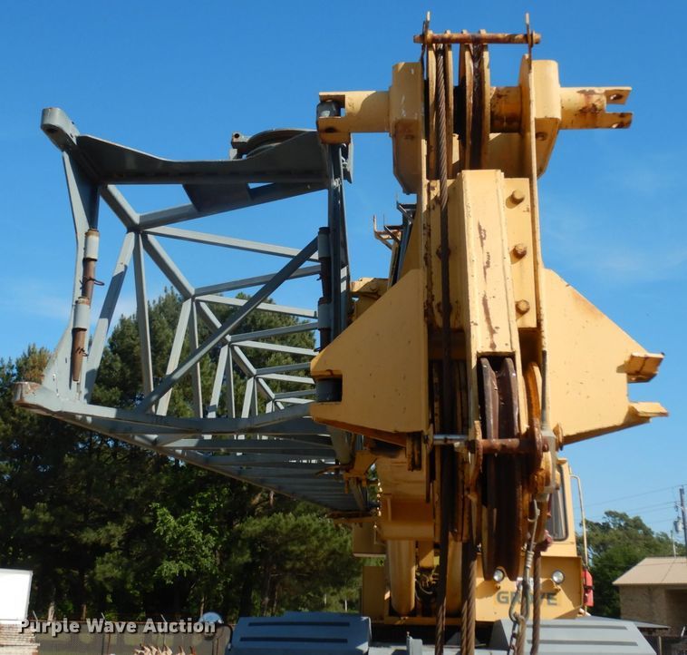 image for item DC2093 1974 Grove RT75S  crane
