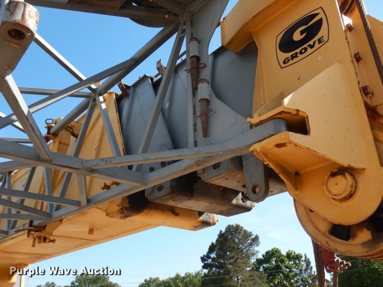 image for item DC2093 1974 Grove RT75S  crane