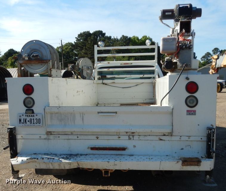 image for item DC2094 2011 Ford F550  utility / service truck