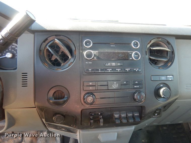 image for item DC2094 2011 Ford F550  utility / service truck