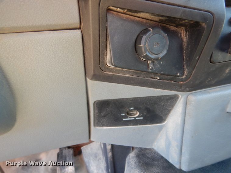 image for item DC2094 2011 Ford F550  utility / service truck