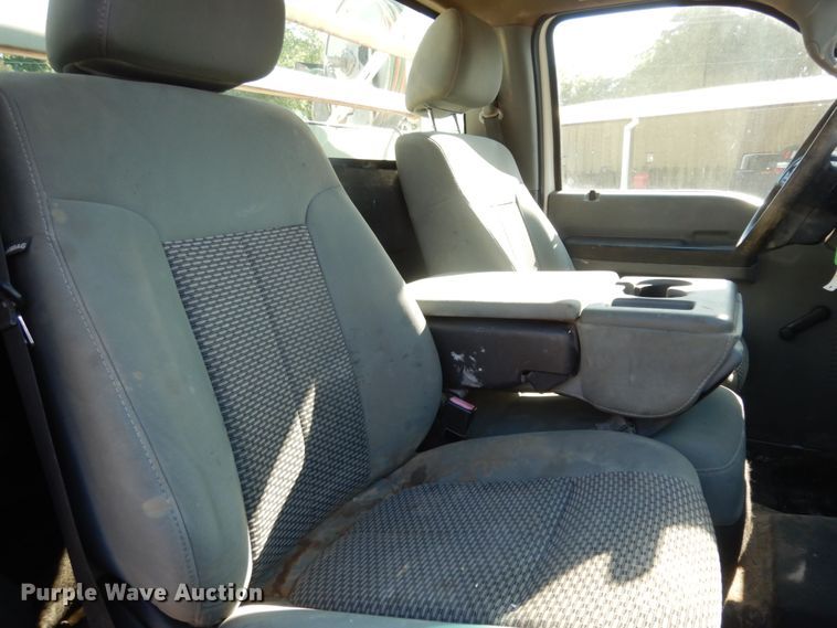 image for item DC2094 2011 Ford F550  utility / service truck