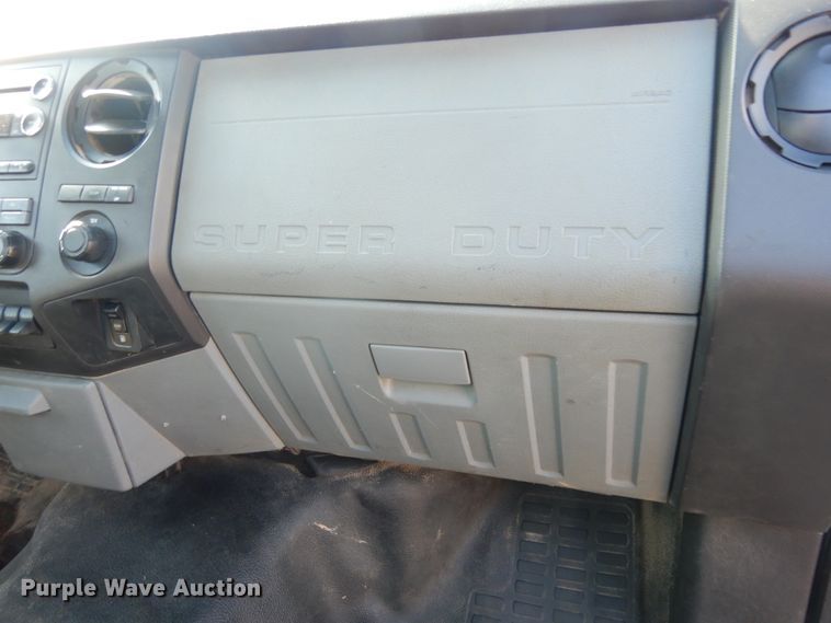 image for item DC2094 2011 Ford F550  utility / service truck