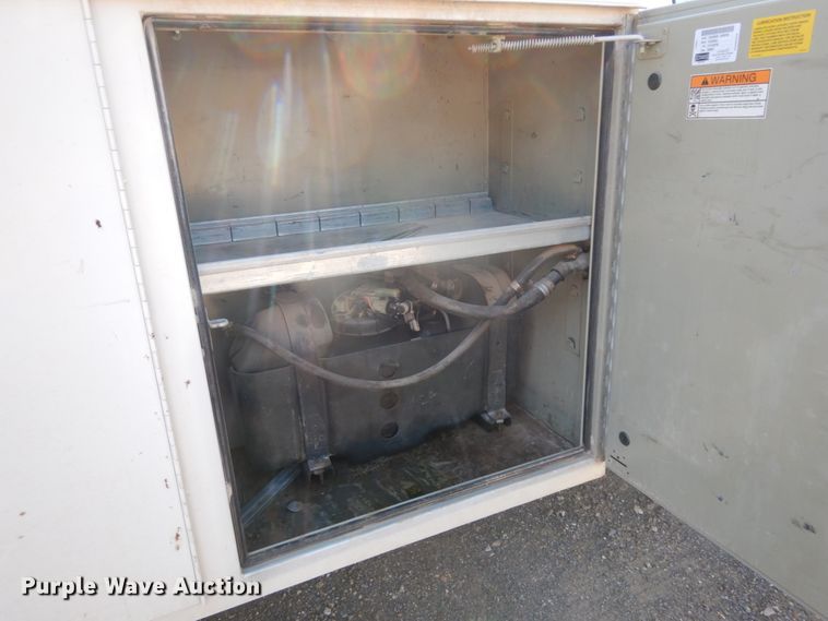 image for item DC2094 2011 Ford F550  utility / service truck