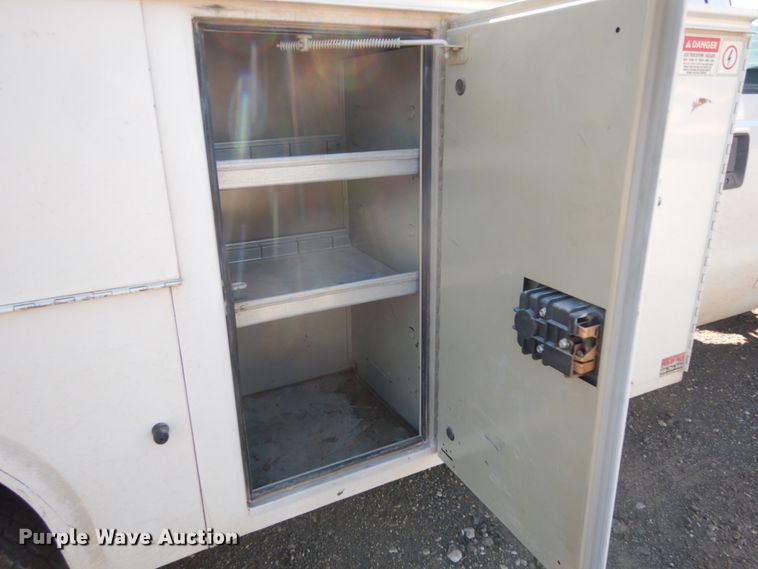 image for item DC2094 2011 Ford F550  utility / service truck