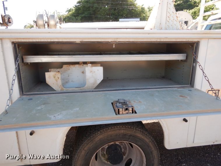 image for item DC2094 2011 Ford F550  utility / service truck