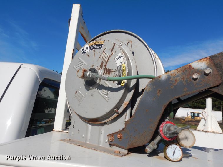 image for item DC2094 2011 Ford F550  utility / service truck