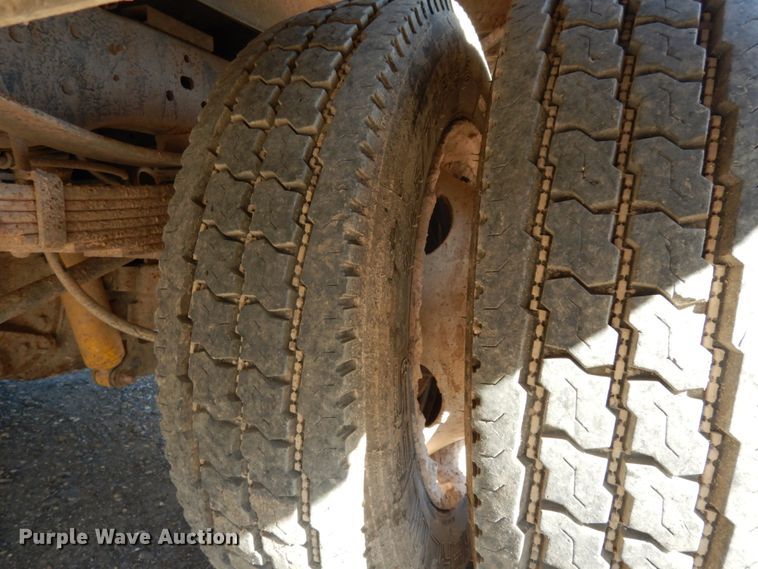 image for item DC2094 2011 Ford F550  utility / service truck