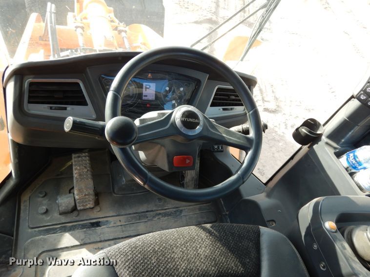 image for item DC2107 2018 Hyundai  HL940XT wheel loader