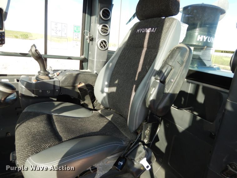 image for item DC2107 2018 Hyundai  HL940XT wheel loader