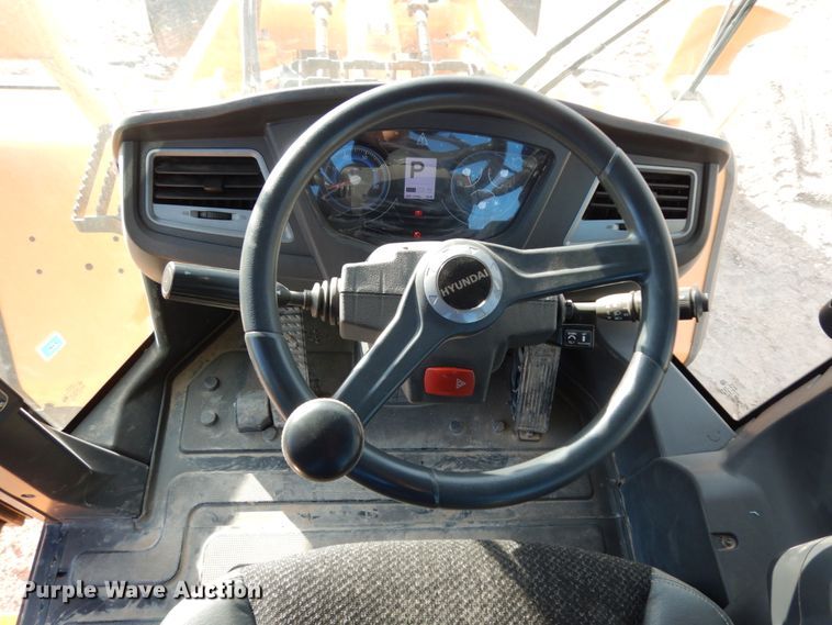 image for item DC2107 2018 Hyundai  HL940XT wheel loader