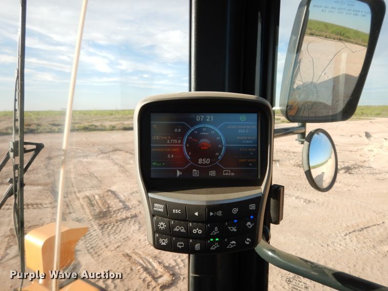 image for item DC2107 2018 Hyundai  HL940XT wheel loader