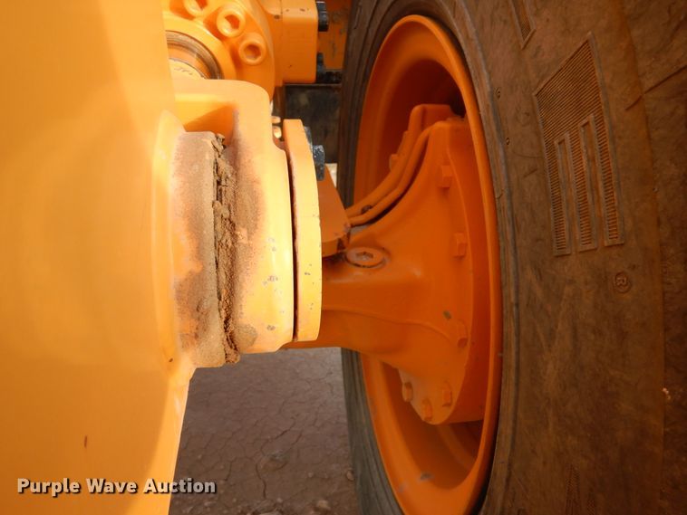 image for item DC2107 2018 Hyundai  HL940XT wheel loader